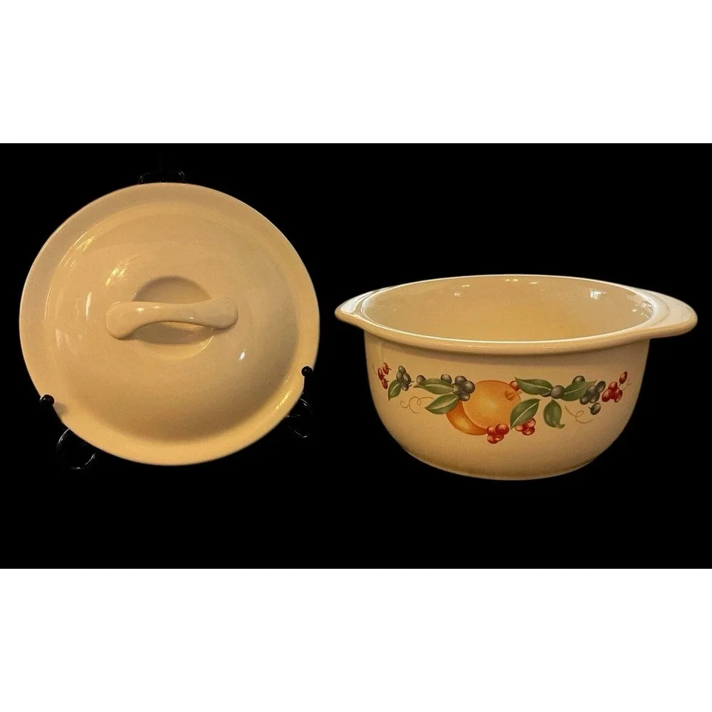 Corelle Abundance 1.5 QT Casserole Dish With Lid Stoneware Cozy Farmhouse Rustic